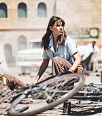 lovelyyael_jerusalem67_stills_003.jpg