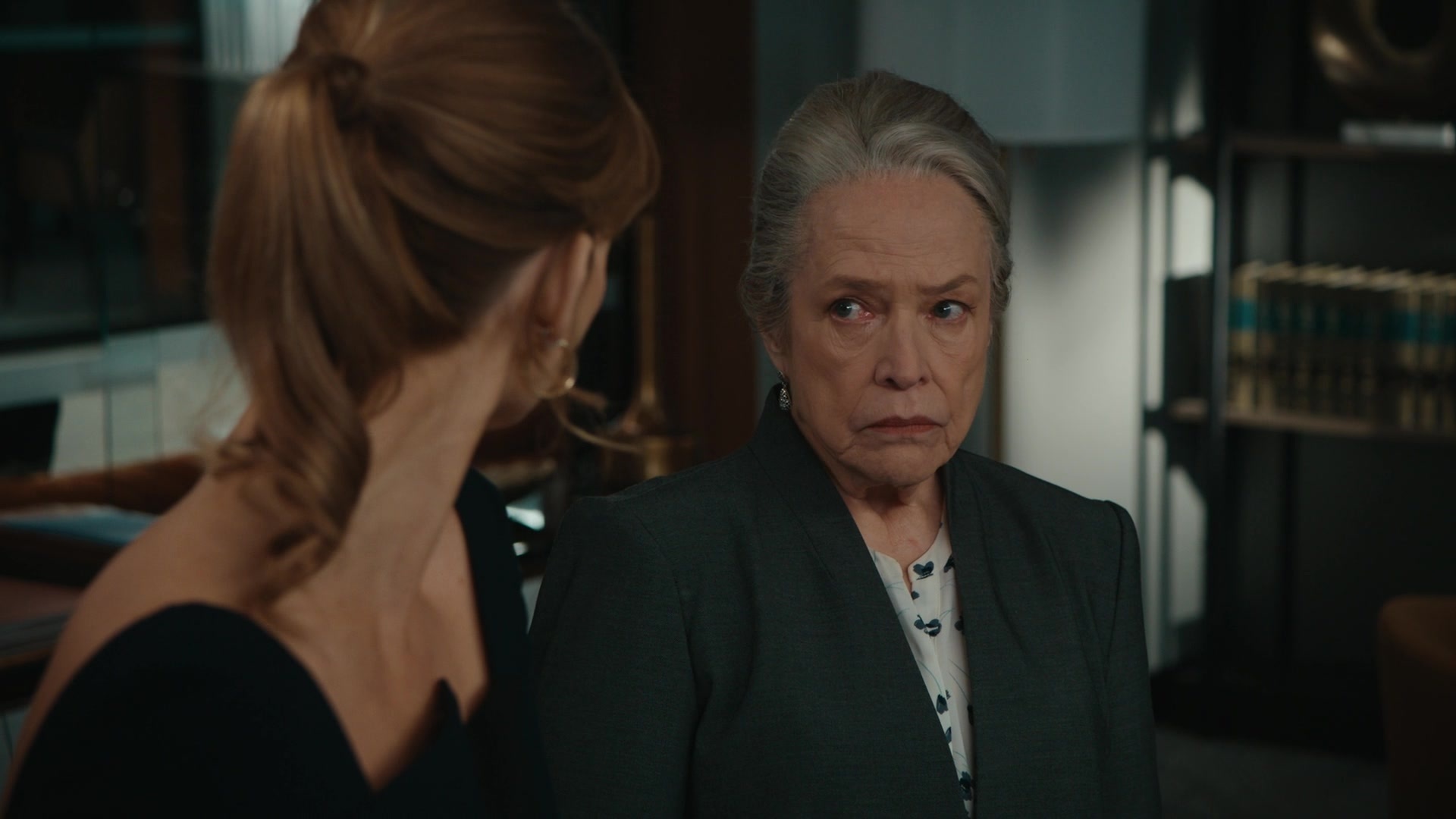 lovelyyaelgrobglas_matlock_2x11_caps_0022.jpg