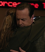 lovelyyael_ncis_23x16_caps_0903.jpg
